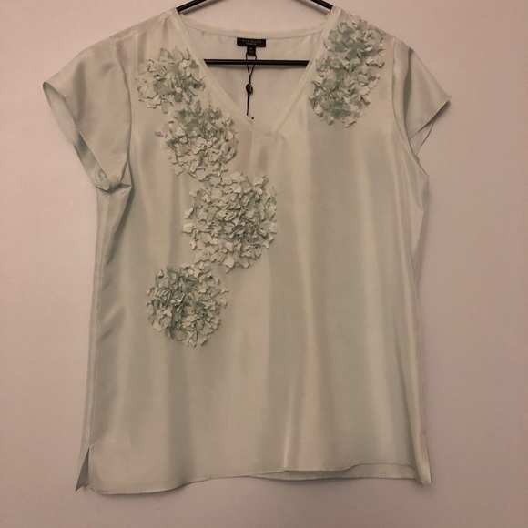 silk floral blouse - Picture 1 of 1